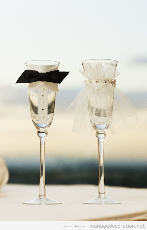 Coupe de champagne décorée pour les mariés