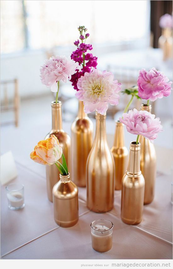 Idées décoration table mariage DIY bouteiles dorés